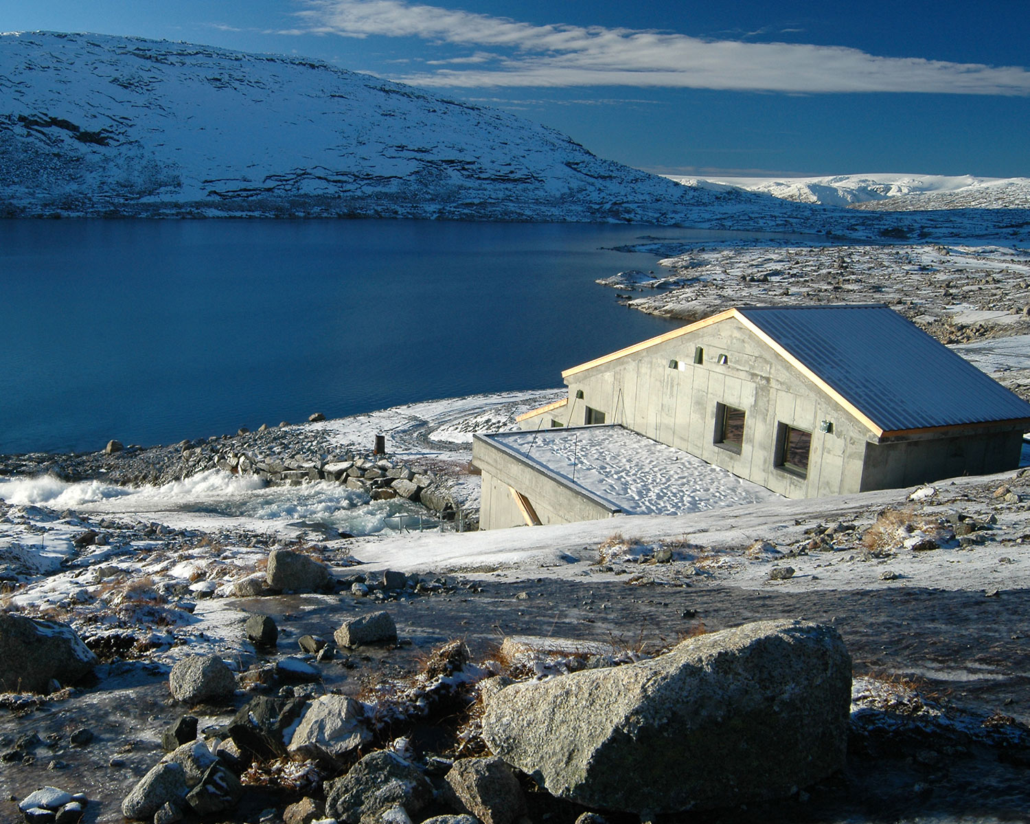 Nedre Bersåvatn kraftstasjon.