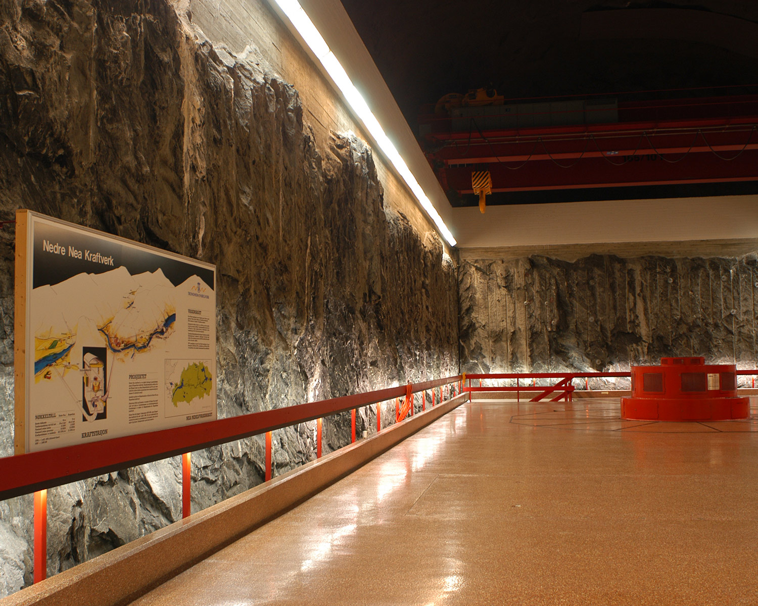 Nedre Nea kraftverk på innsiden
