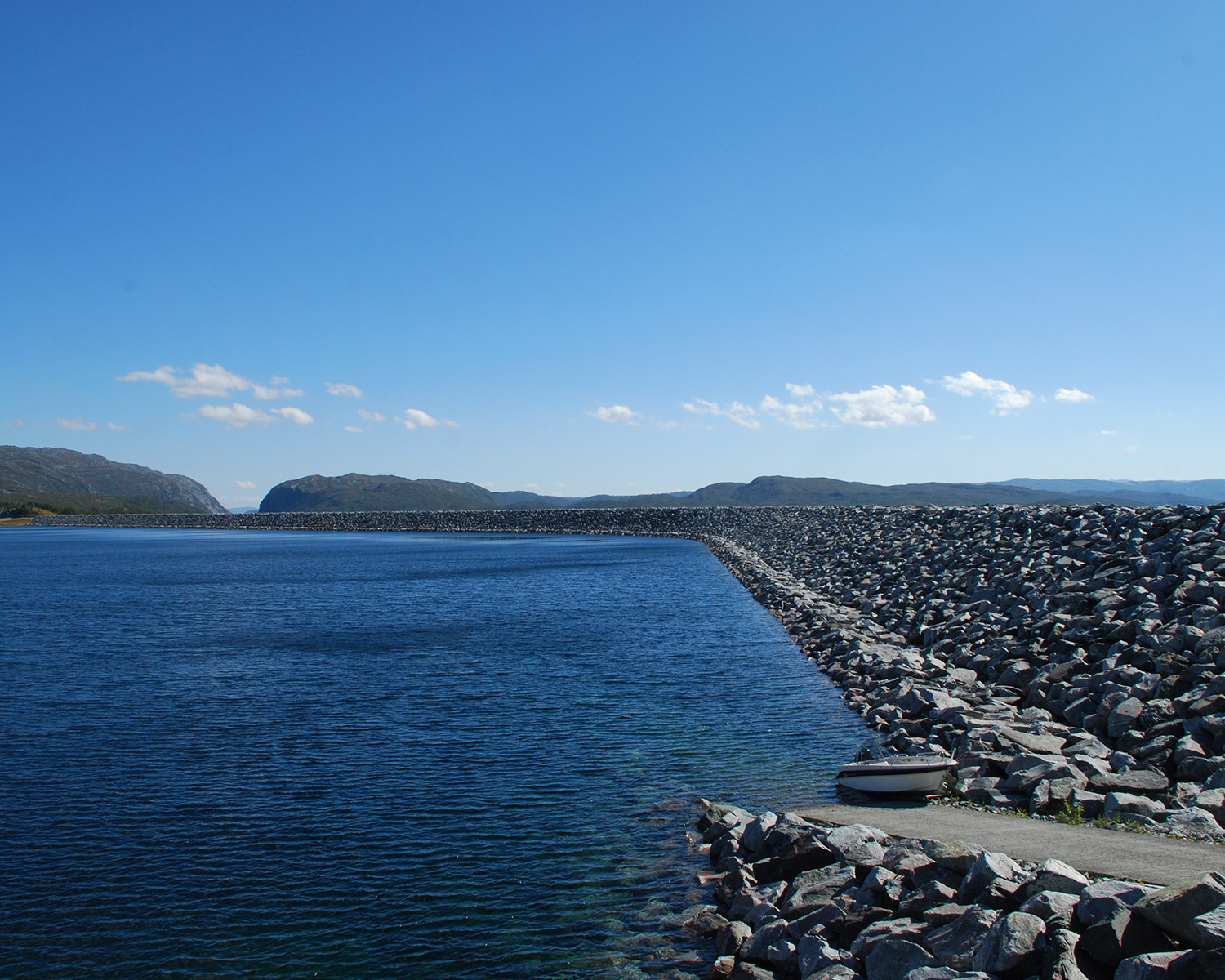 Songa dam, oppstrøms.