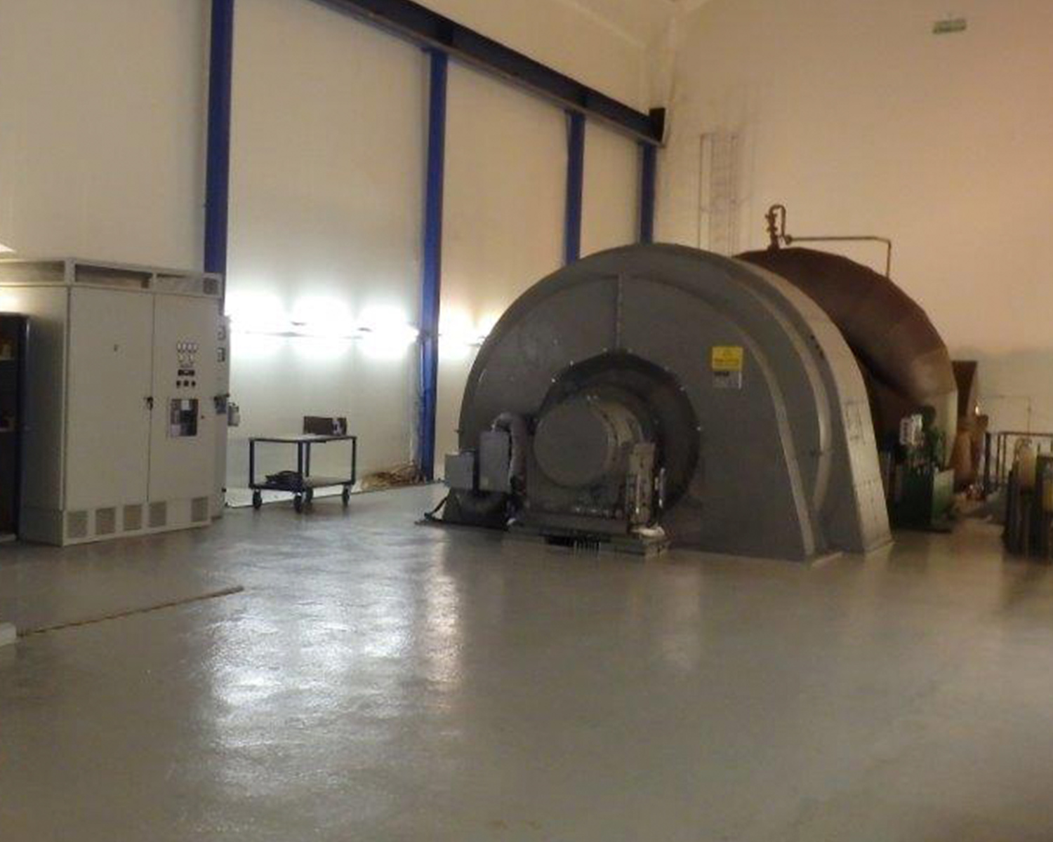 Maskinsalen til Stølsdal kraftverk.