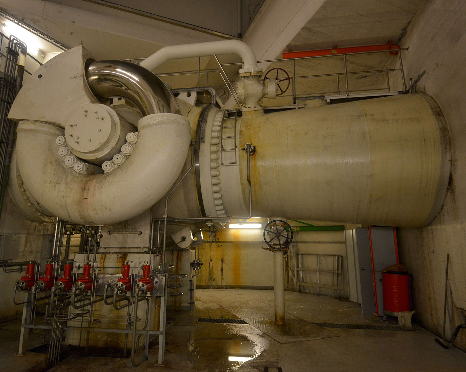 Kuleventilen regulerer en vanngjennomstrømming på inntil 70.000 liter i sekundet.