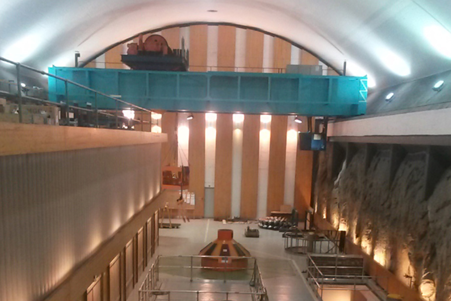 Maskinhallen med to turbiner.