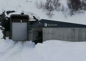 Snødekt kraftstasjon