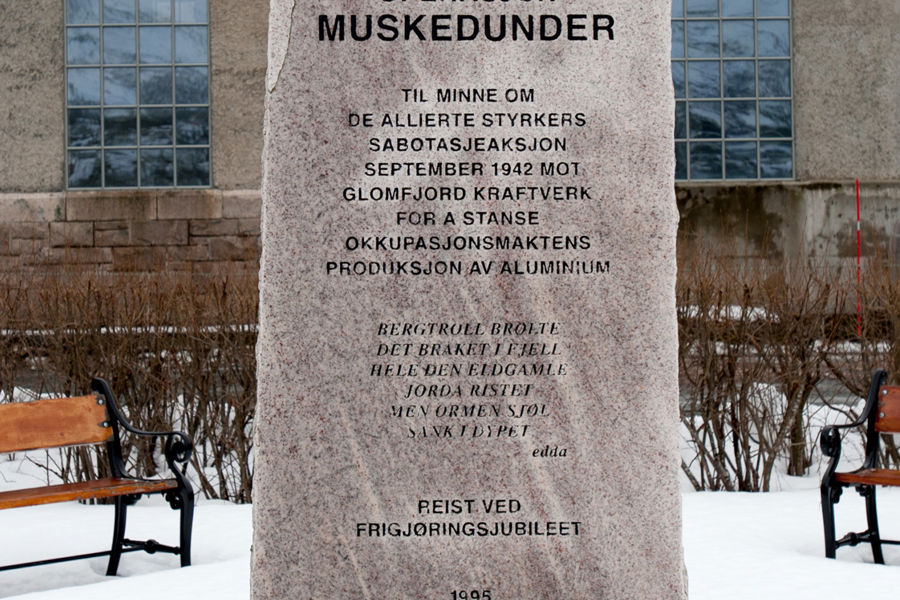 Bauta til minne om Operasjon Muskedunder