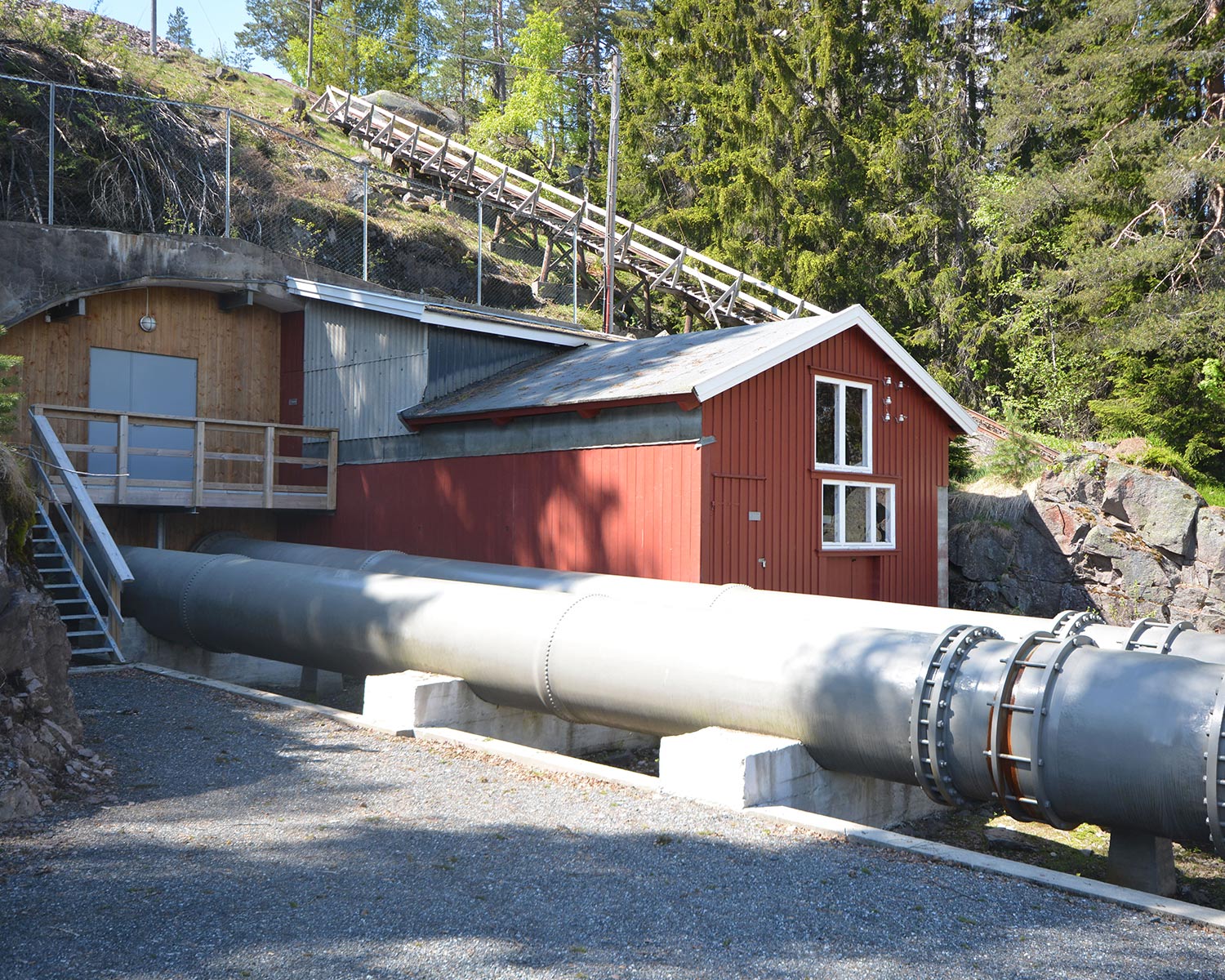 Rørgate og bygning, Hakavik kraftverk