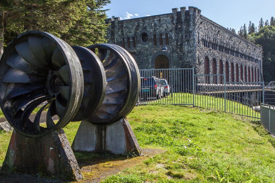Nedre Leirfoss fra utsiden