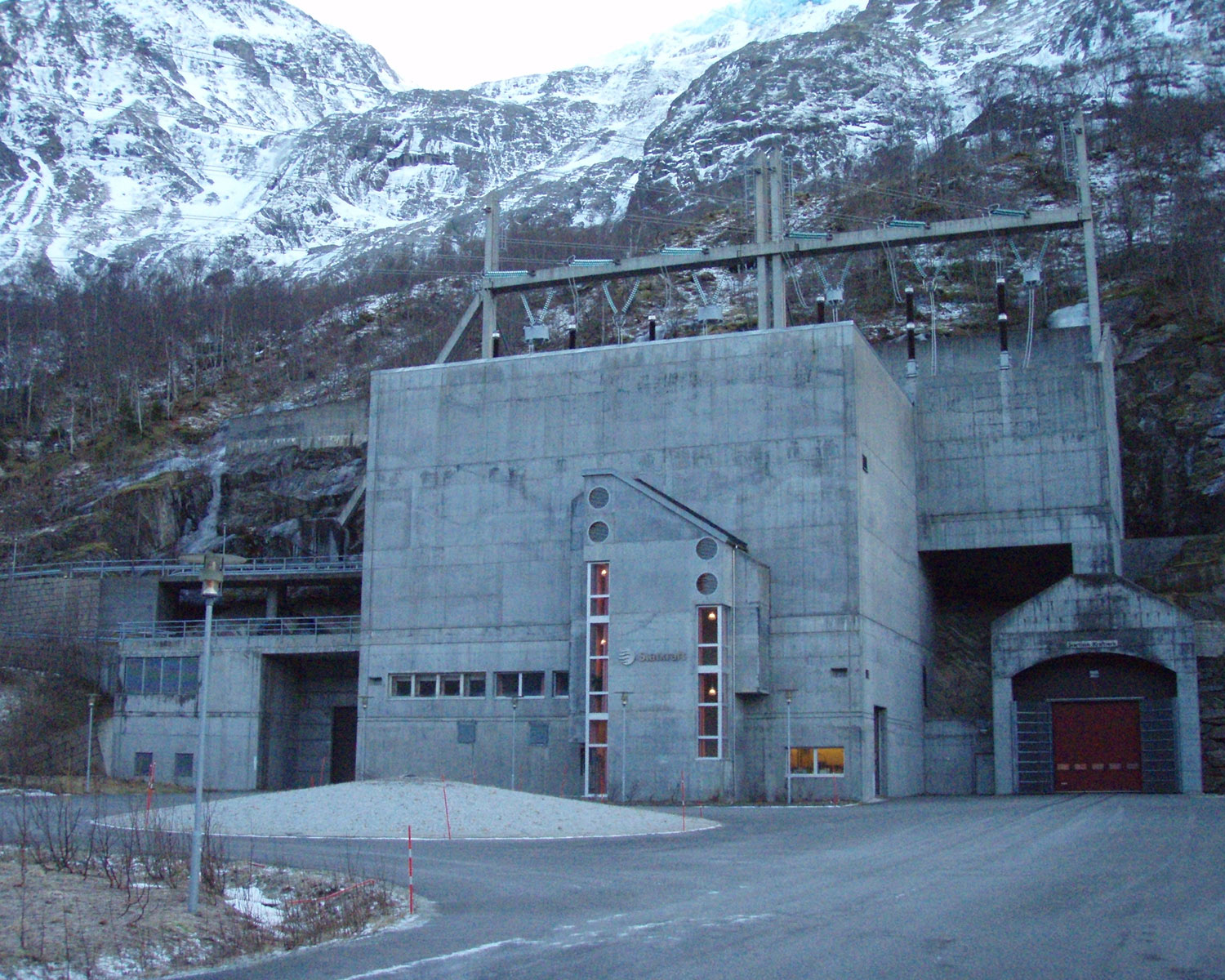Svartisen kraftverks portalbygg 