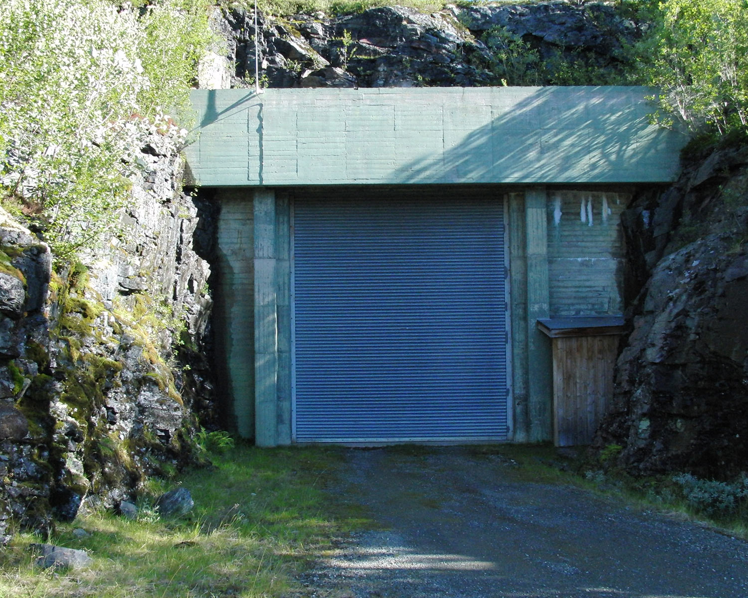 Inngangen til Vessingfoss kraftverk.