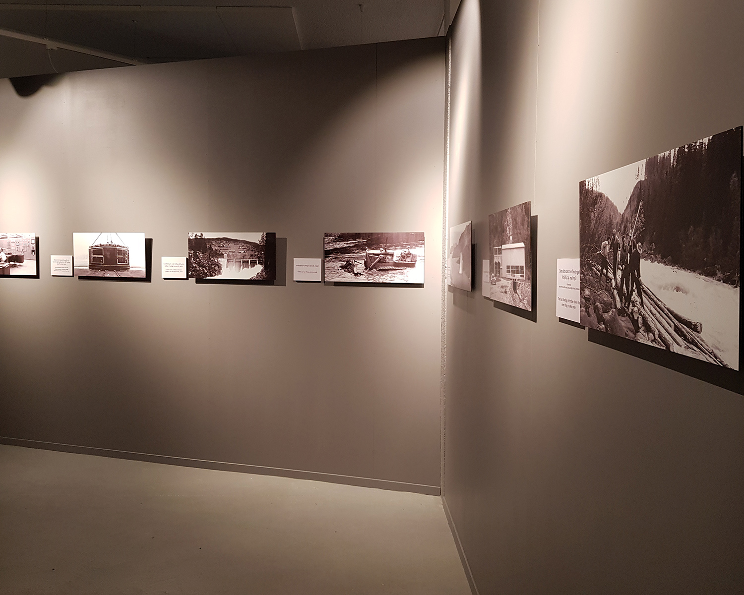 Historiske bilder i Vest-Telemark museum