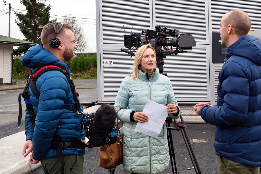 Mer-leder intervjues