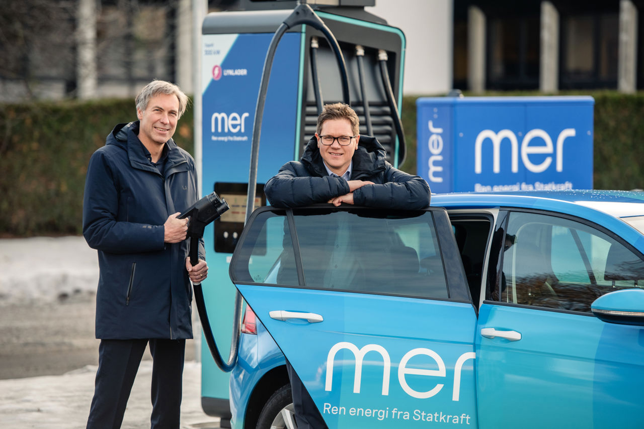 J&uuml;rgen Tzschoppe, Executive Vice President for New Energy Solutions and Kristoffer Thoner, CEO of Mer