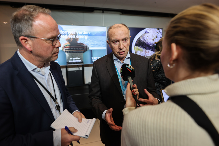 Statkraft's CEO blir intervjuet av en journalist