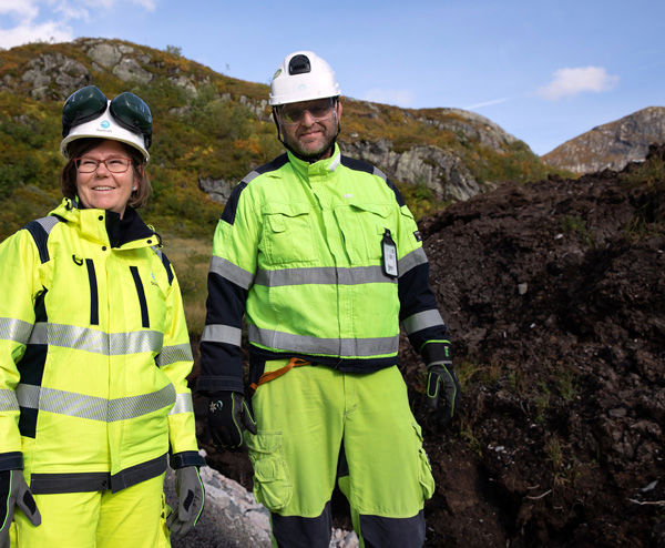 Milj&oslash;r&aring;dgiver Trine Hess Elgersma og HMS-koordinator B&oslash;rge Austreim fra Statkraft 