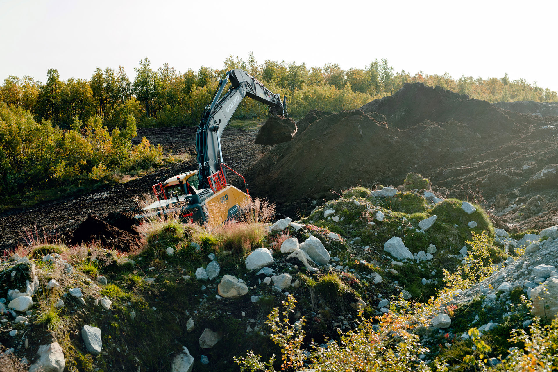 Gravemaskin i arbeid