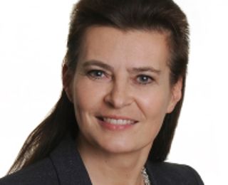 Kvinne som smiler
