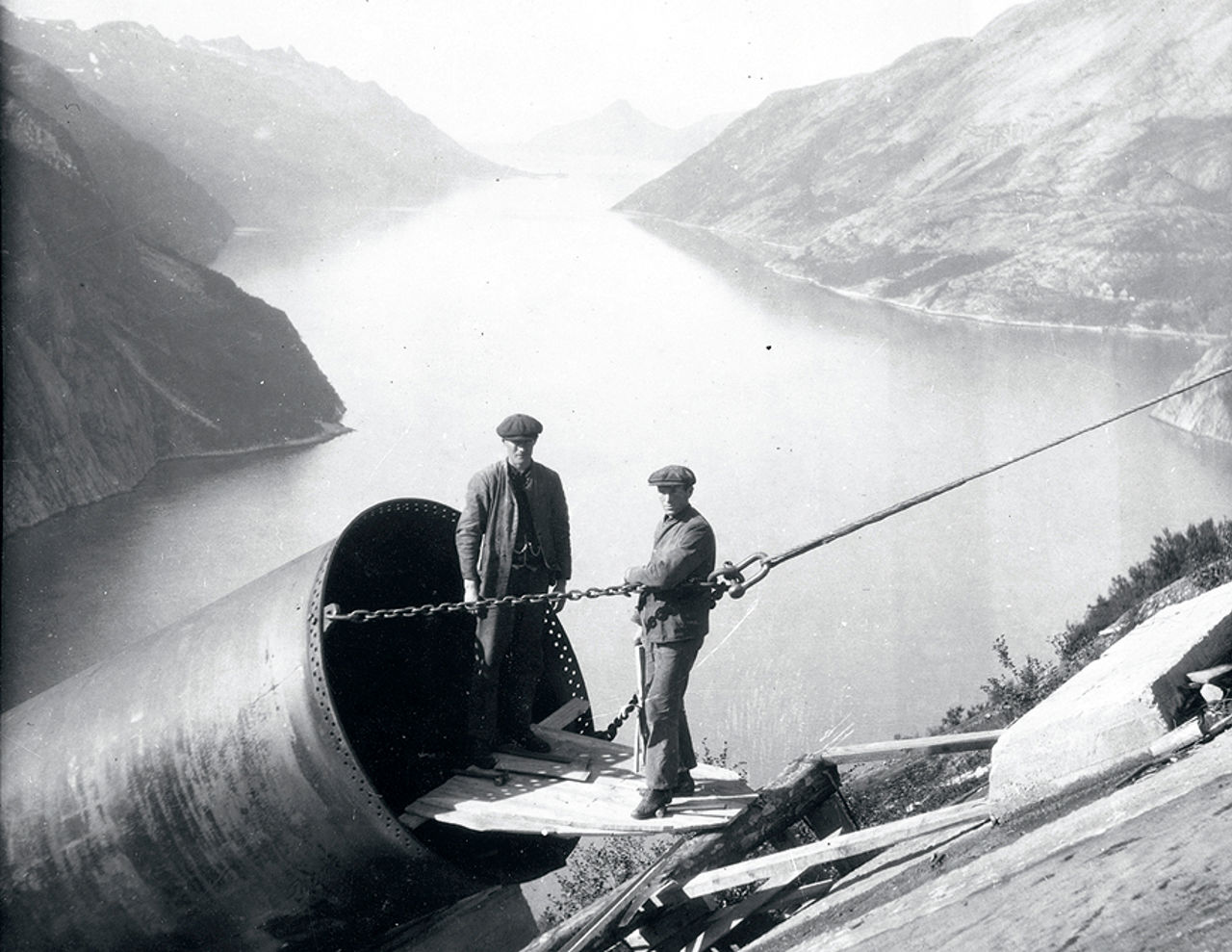 Legging av r&oslash;rgate til Glomfjord kraftverk i 1918