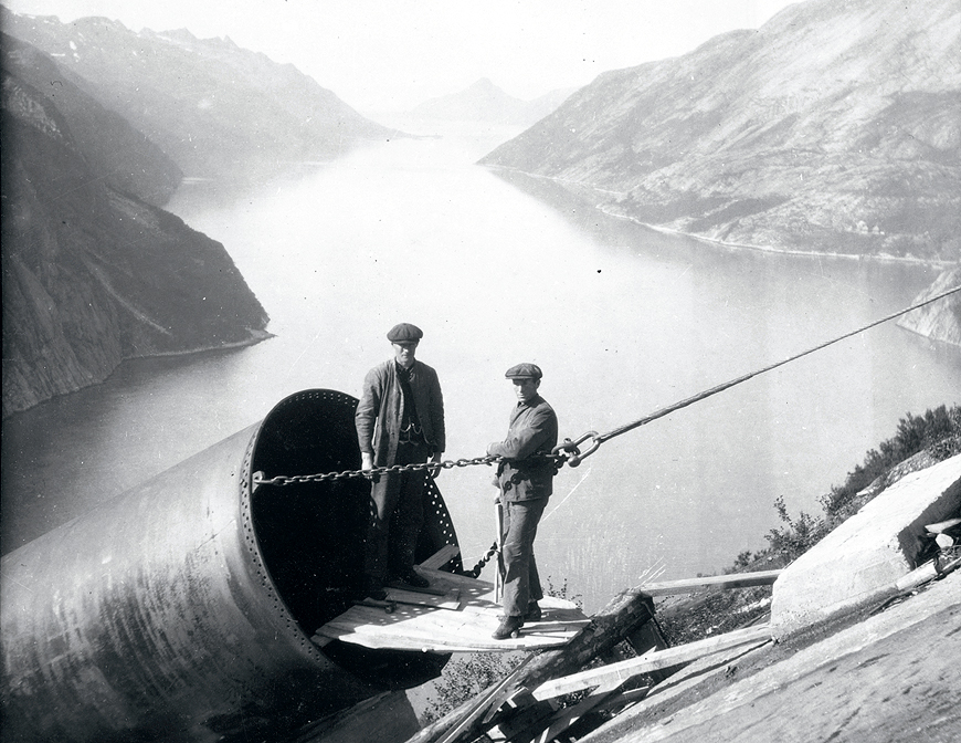 Legging av rørgate til Glomfjord kraftverk i 1918