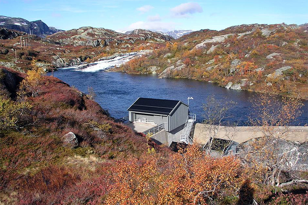 Inntaket i Kjelaåi som vil levere vann til Vesle Kjela kraftverk.